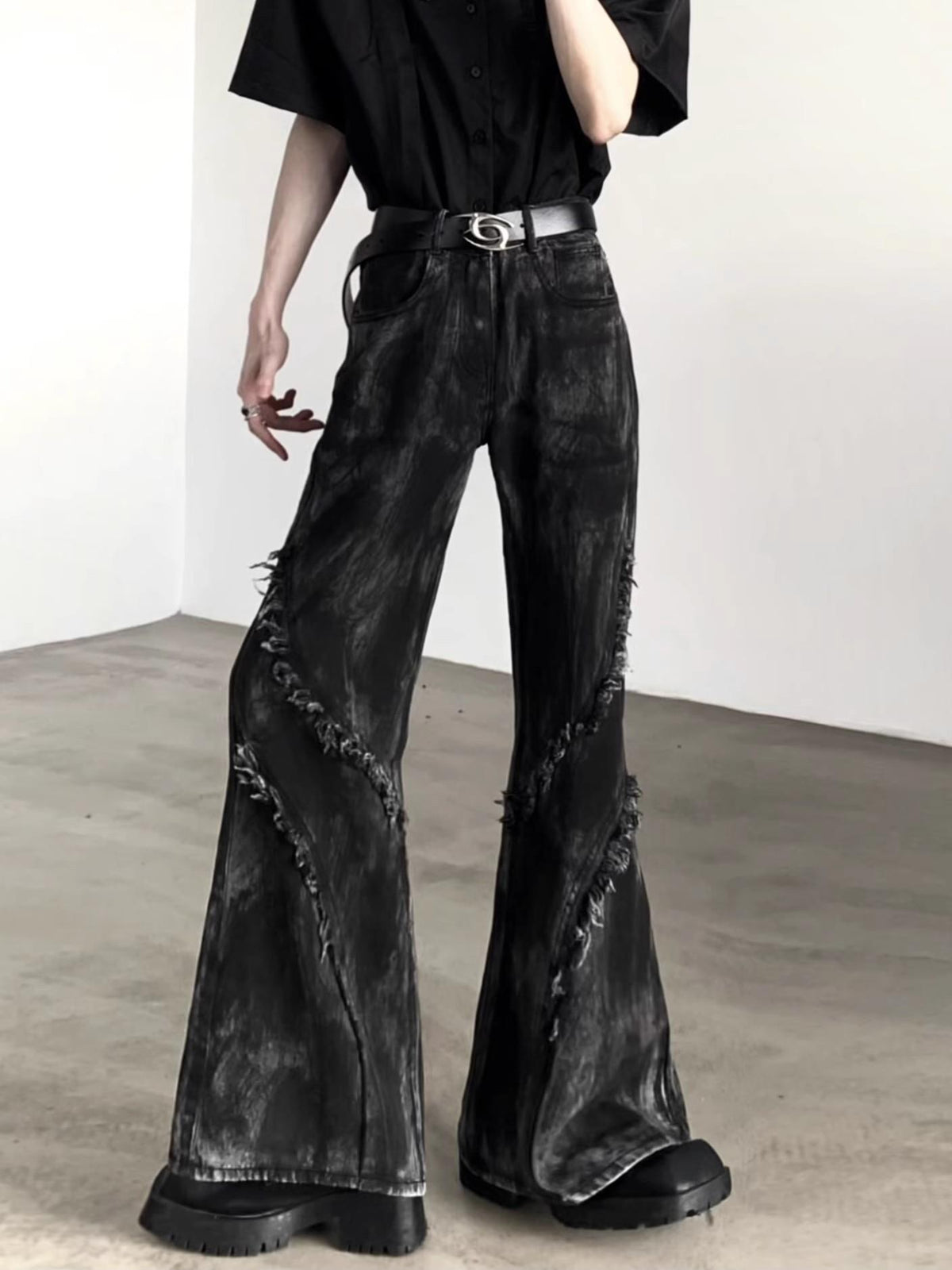 Akiyama Style Micro Flare High Waist Jeans