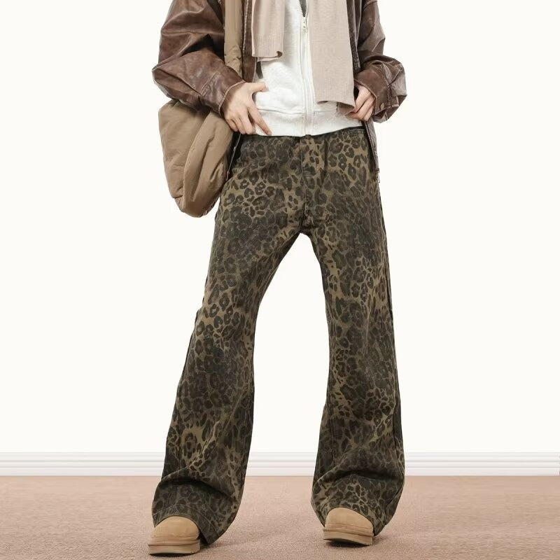 American-style vintage leopard-print jeans